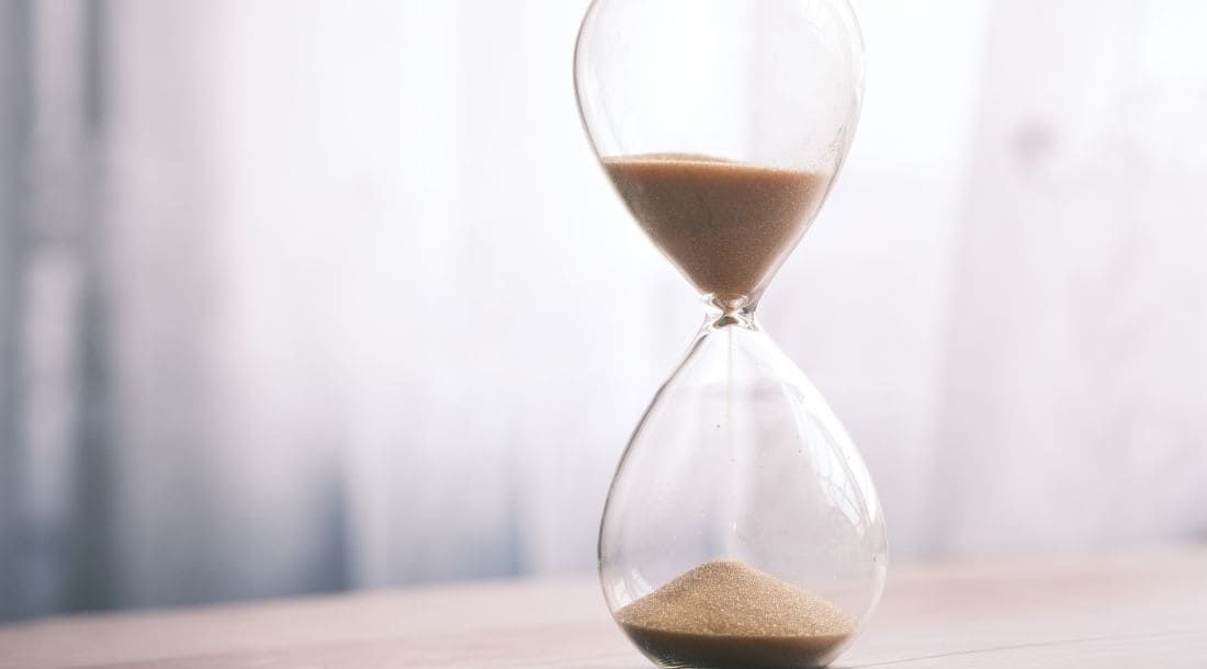 El tiempo, un factor clave en la mejora de la productividad industrial con el enfoque de Resultae