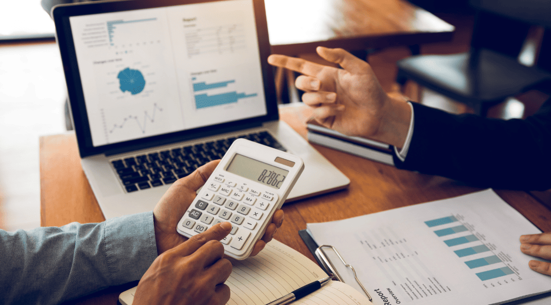 Análisis financiero y optimización de costes empresariales con indicadores de productividad aplicados por Resultae